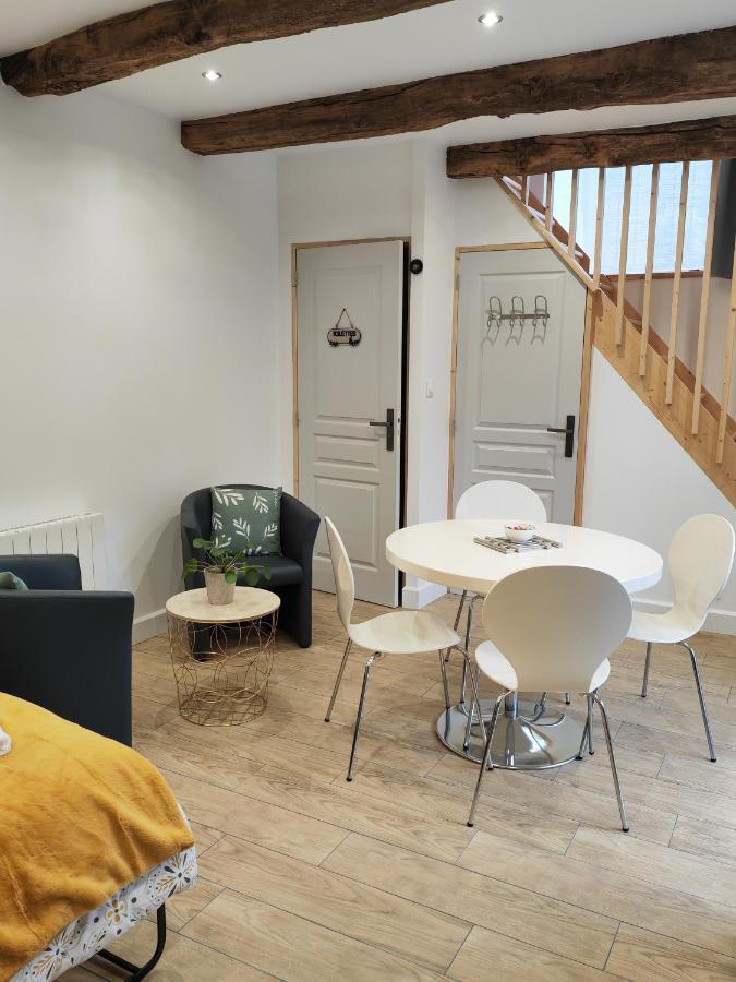 A La Memoire De Merlin & Spa Saint-Malon-sur-Mel Exterior foto